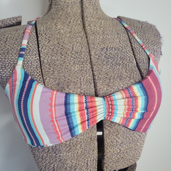 Colourful striped bikini top - Picture 2 of 7